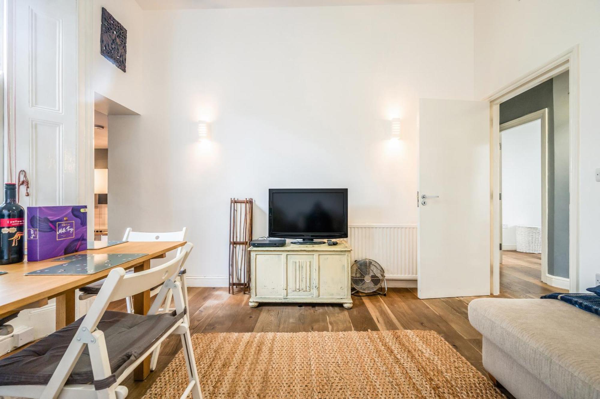 Apartament Pass The Keys Notting Hill Hideaway *